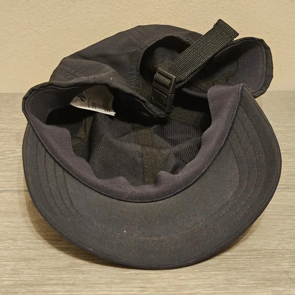 On Running Lightweight Cap Mens Black Adjustable Quantum Hat 2UF30560553